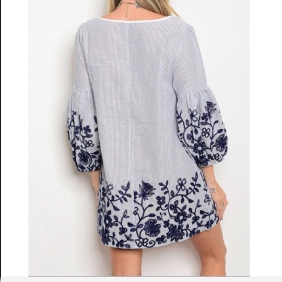 Navy and white embroidered dress. 100% cotton - Picture 2 of 2